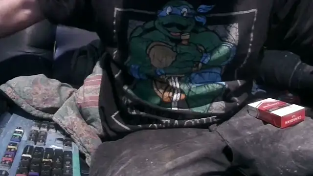 Snapshot of robeaulieu02 chatting on December 22, 2024, 1:01 am robeaulieu02 online show from December 22, 2024, 1:01 am