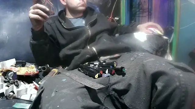 Snapshot of robeaulieu02 chatting on February 6, 2025, 4:42 am robeaulieu02 online show from February 6, 2025, 4:42 am