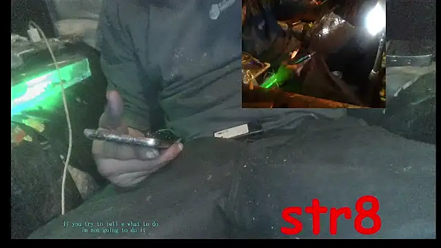 Snapshot of robeaulieu02 chatting on March 22, 2025, 4:24 am robeaulieu02 online show from March 22, 2025, 4:24 am