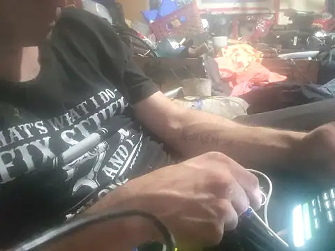 Snapshot of robeaulieu02 chatting on September 20, 2025, 6:36 am robeaulieu02 online show from September 20, 2025, 6:36 am