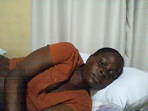 Snapshot of ara_bella chatting on October 11, 2025, 9:57 pm ara bella online show from October 11, 2025, 9:57 pm