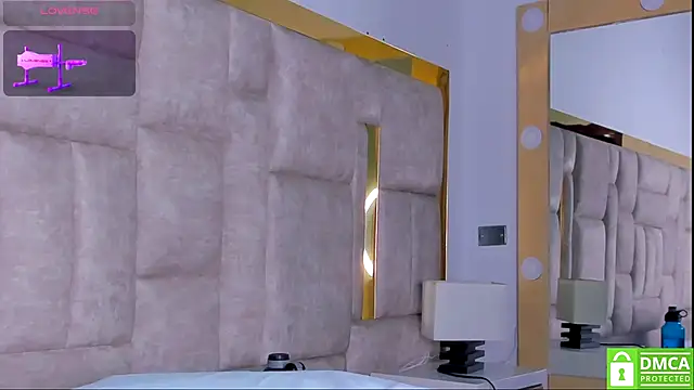 Eris Rose online show from November 18, 2025, 8:13 pm