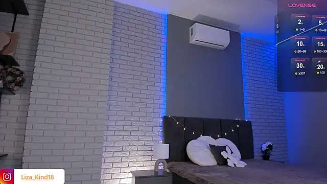 juicy-pussy online show from March 4, 2025, 12:33 pm