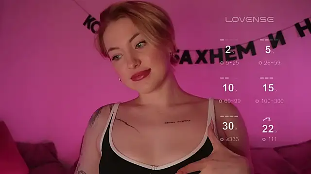 Snapshot of kris69kiss chatting on February 17, 2025, 3:42 pm kris69kiss online show from February 17, 2025, 3:42 pm