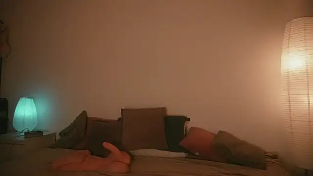 Snapshot of kris69kiss chatting on October 4, 2025, 2:26 pm kris69kiss online show from October 4, 2025, 2:26 pm