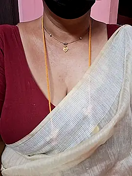 ananya956 online show from November 7, 2025, 12:54 am