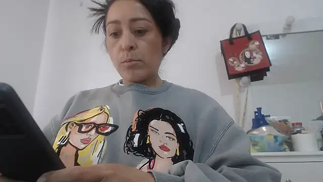 naughthyany16 online show from March 21, 2025, 1:34 pm