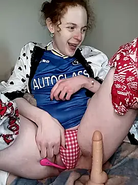 Snapshot of kinkyginger23 chatting on December 27, 2024, 12:45 pm kinkyginger23 online show from December 27, 2024, 12:45 pm