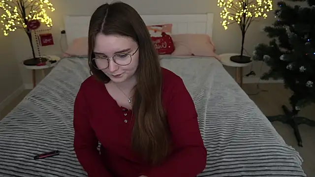 Snapshot of MagicPeachh_ chatting on December 20, 2024, 5:18 pm MagicPeachh online show from December 20, 2024, 5:18 pm