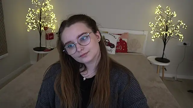 Snapshot of MagicPeachh_ chatting on January 6, 2025, 5:59 pm MagicPeachh online show from January 6, 2025, 5:59 pm