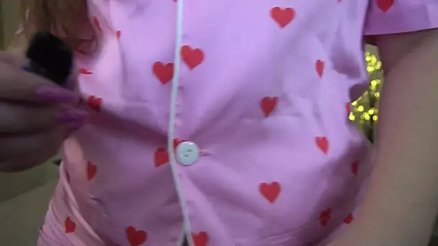 Snapshot of MagicPeachh_ chatting on January 10, 2025, 10:50 am MagicPeachh online show from January 10, 2025, 10:50 am