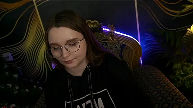 Snapshot of MagicPeachh_ chatting on January 17, 2025, 8:00 pm MagicPeachh online show from January 17, 2025, 8:00 pm