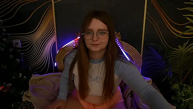 Snapshot of MagicPeachh_ chatting on January 20, 2025, 7:35 pm MagicPeachh online show from January 20, 2025, 7:35 pm