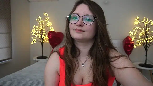 Snapshot of MagicPeachh_ chatting on March 11, 2025, 7:04 am MagicPeachh online show from March 11, 2025, 7:04 am