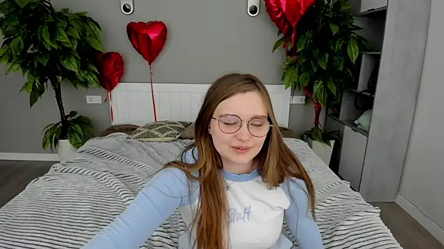 Snapshot of MagicPeachh_ chatting on March 17, 2025, 5:16 pm MagicPeachh online show from March 17, 2025, 5:16 pm