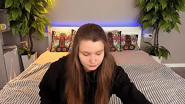 Snapshot of MagicPeachh_ chatting on September 9, 2025, 8:14 am MagicPeachh online show from September 9, 2025, 8:14 am