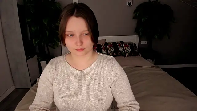 Snapshot of MagicPeachh_ chatting on September 25, 2025, 6:17 am MagicPeachh online show from September 25, 2025, 6:17 am