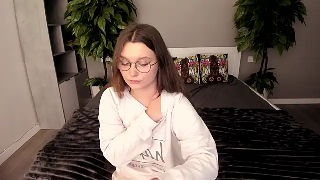 Snapshot of MagicPeachh_ chatting on November 20, 2025, 1:44 pm MagicPeachh online show from November 20, 2025, 1:44 pm