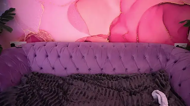 Snapshot of MagicPeachh_ chatting on November 21, 2025, 6:56 am MagicPeachh online show from November 21, 2025, 6:56 am