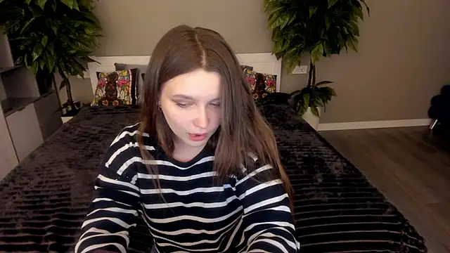 Snapshot of MagicPeachh_ chatting on November 26, 2025, 7:20 am MagicPeachh online show from November 26, 2025, 7:20 am