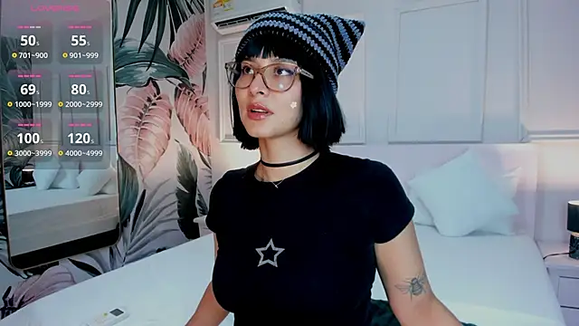 Ramona Flower online show from November 18, 2025, 2:06 am