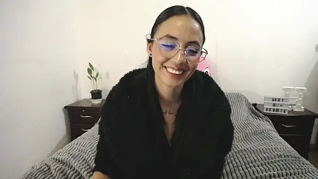 Snapshot of anny_roberts chatting on January 20, 2025, 11:43 pm anny roberts online show from January 20, 2025, 11:43 pm