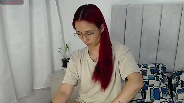 Snapshot of anny_roberts chatting on October 7, 2025, 3:36 am anny roberts online show from October 7, 2025, 3:36 am