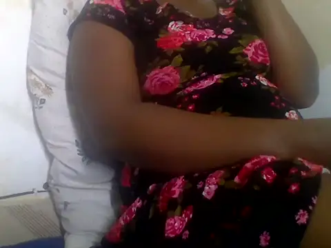 Snapshot of Hot-zeenah chatting on October 16, 2025, 3:51 am Hot-zeenah online show from October 16, 2025, 3:51 am