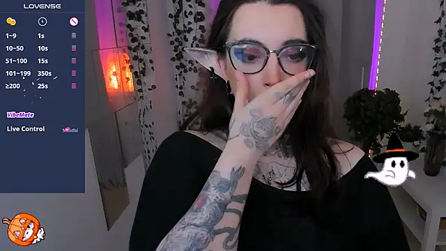 Snapshot of Dixi_Pixi_ chatting on November 22, 2025, 5:50 am Dixi Pixi online show from November 22, 2025, 5:50 am