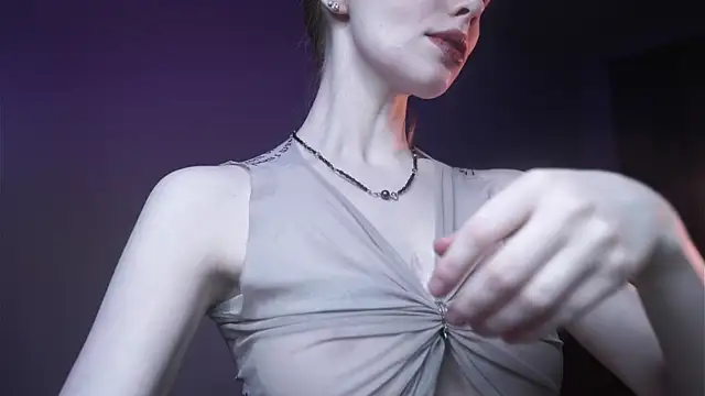 ginger hugs online show from December 14, 2025, 10:14 pm