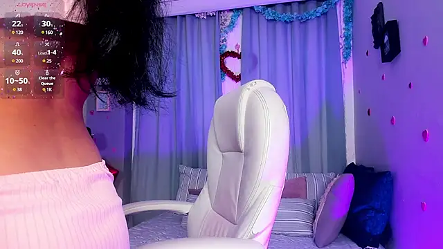 Snapshot of Chloe_fischer_ chatting on February 25, 2025, 2:44 pm Chloe fischer online show from February 25, 2025, 2:44 pm