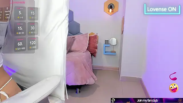 Snapshot of Chloe_fischer_ chatting on October 22, 2025, 3:45 pm Chloe fischer online show from October 22, 2025, 3:45 pm