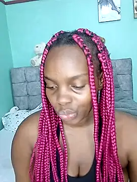 Snapshot of freaky_j_ chatting on December 5, 2024, 4:31 am freaky j online show from December 5, 2024, 4:31 am