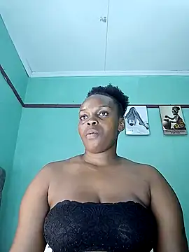 Snapshot of freaky_j_ chatting on January 30, 2025, 12:50 am freaky j online show from January 30, 2025, 12:50 am