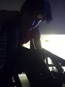 Karimferrer online show from December 13, 2024, 2:38 pm