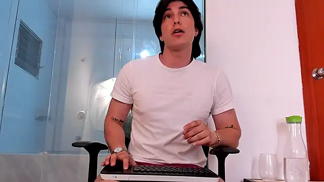 Karimferrer online show from January 20, 2025, 7:47 am