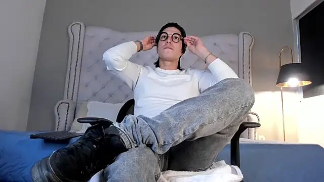 Karimferrer online show from November 5, 2025, 7:36 pm