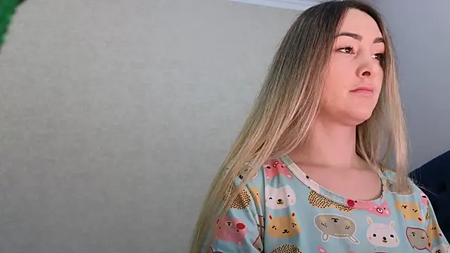 kimmie meow online show from February 24, 2025, 7:19 pm