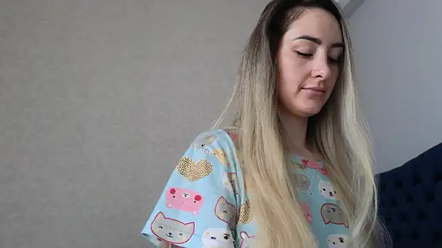 kimmie meow online show from February 25, 2025, 9:20 am