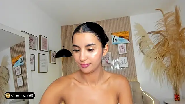 Kimm khalifa online show from January 25, 2025, 2:04 am