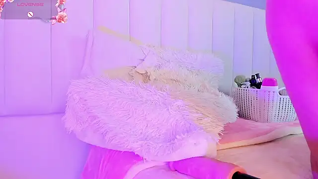 Sally  Walker online show from February 26, 2025, 1:32 am