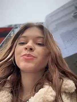 Snapshot of Times__Square chatting on December 3, 2024, 10:17 am Times Square online show from December 3, 2024, 10:17 am