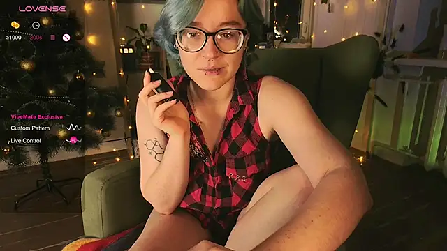 alisahug online show from December 6, 2024, 5:22 pm