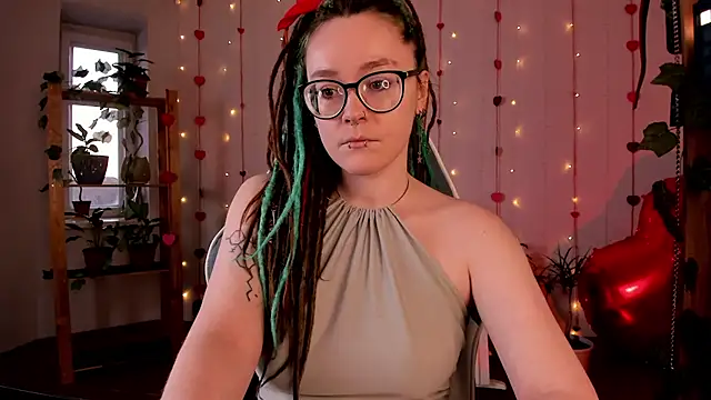 alisahug online show from February 10, 2025, 12:29 pm