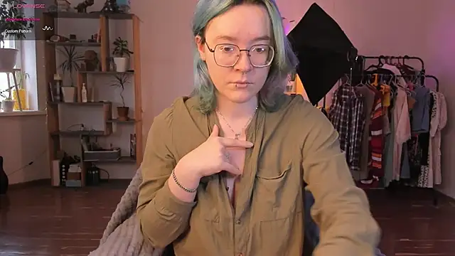 alisahug online show from September 9, 2025, 10:37 am