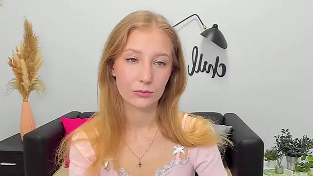 LolaWilsons online show from December 22, 2025, 7:16 am