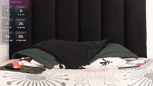 MarcoAlexLatino online show from October 31, 2025, 3:29 am