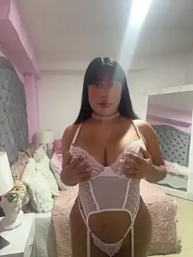 Snapshot of AshleyFerrer chatting on November 16, 2025, 1:17 pm AshleyFerrer online show from November 16, 2025, 1:17 pm