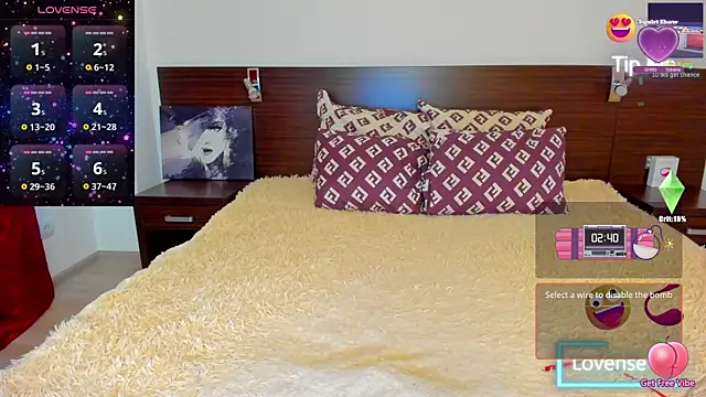 Snapshot of Hanna_Becrett17 chatting on December 17, 2024, 5:18 am Hanna Becrett17 online show from December 17, 2024, 5:18 am