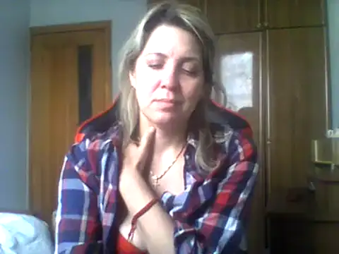 IrinaB1 online show from February 4, 2025, 8:35 am